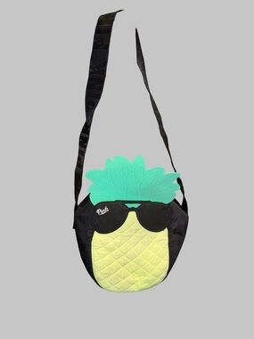 PINK Victoria's Insulated Pineapple Cooler/Lumch Bag